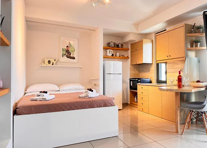 Apartment Alendra's Center *